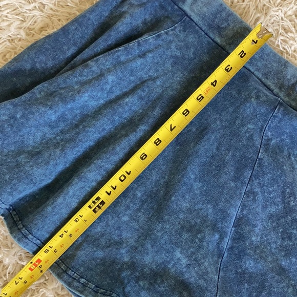 H&M Soft Brush Stretch Denim Jean Circle Skater Mini Skirt w/ Zipper - Picture 5 of 10